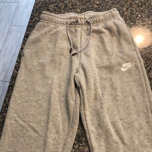 Nike women’s sweatpants joggers XS gray